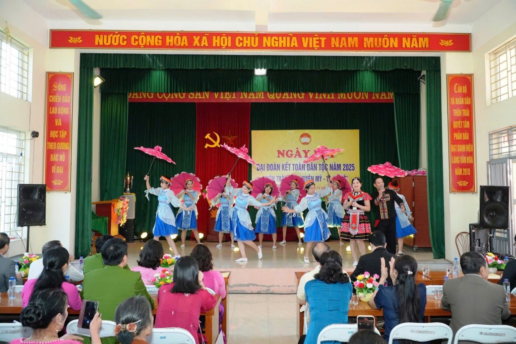 Đại đoàn kết: Động lực phát triển bền vững ở thôn Trãi, Chuyên Mỹ