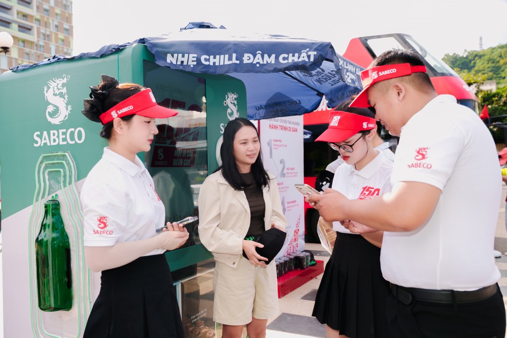 Hành trình Di sản kết nối qua những câu chuyện của người Việt Hành trình Di sản kết nối qua những câu chuyện của người Việt