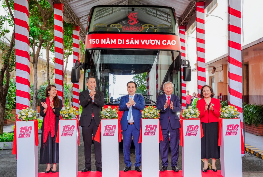 Sáng kiến “Hành trình Di sản” tượng trưng cho sự kết nối và sẻ chia, được tổ chức với mục tiêu lan tỏa câu chuyện 150 năm di sản của SABECO đến gần hơn với người dân địa phương