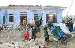 Tập trung khôi phục sản xuất kinh doanh, ổn định đời sống Nhân dân sau bão lũ