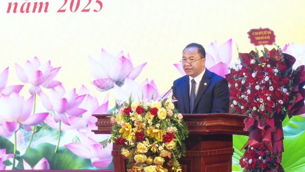 Củng cố, phát huy hơn nữa sức mạnh đại đoàn kết toàn dân tộc Củng cố, phát huy hơn nữa sức mạnh đại đoàn kết toàn dân tộc