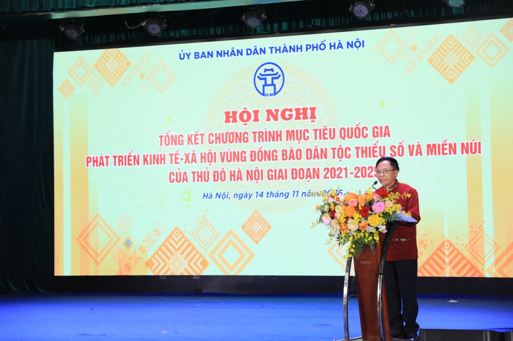 Tăng cường khối đại đoàn kết toàn dân tộc, giữ vững an ninh chính trị Tăng cường khối đại đoàn kết toàn dân tộc, giữ vững an ninh chính trị