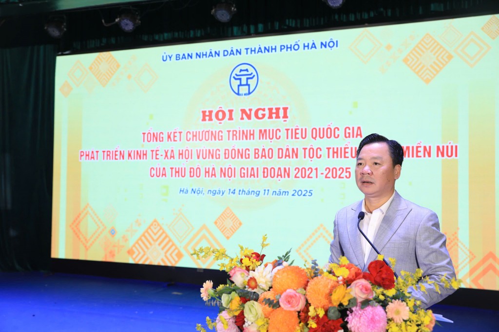 Tăng cường khối đại đoàn kết toàn dân tộc, giữ vững an ninh chính trị Tăng cường khối đại đoàn kết toàn dân tộc, giữ vững an ninh chính trị