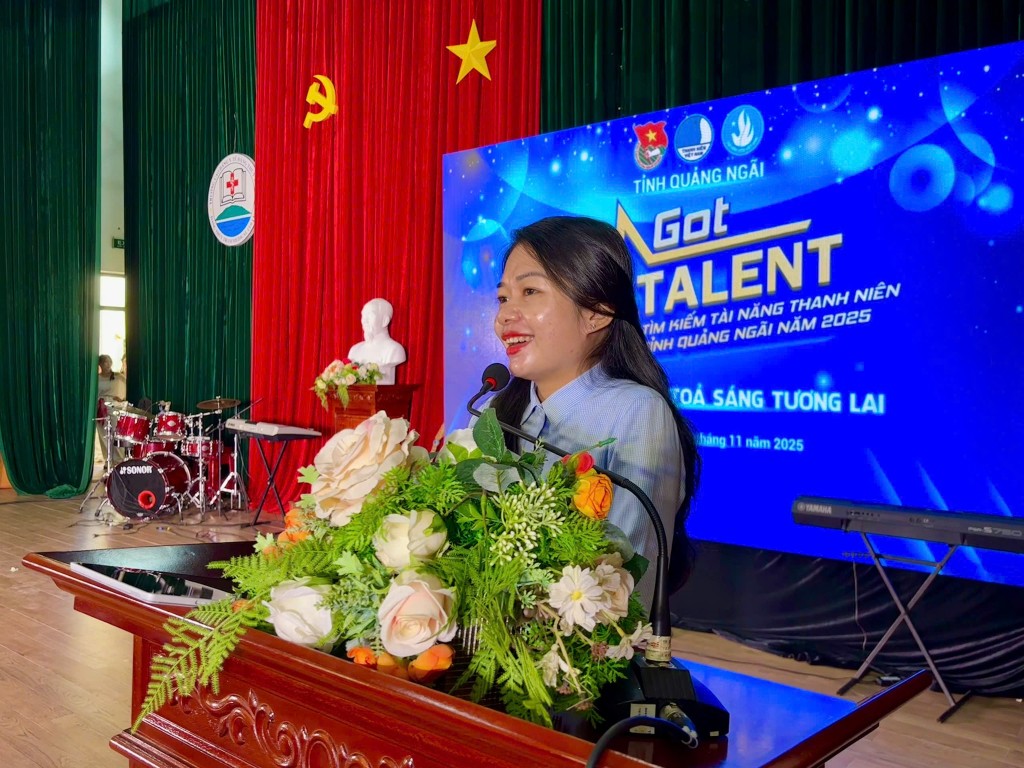 Đồng chí Y Việt Sa, Phó Bí thư Tỉnh đoàn, Ủy ban Mặt trận Tổ quốc Việt Nam tỉnh Quảng Ngãi phát biểu tại sự kiện Đồng chí Y Việt Sa, Phó Bí thư Tỉnh đoàn, Ủy ban Mặt trận Tổ quốc Việt Nam tỉnh Quảng Ngãi phát biểu tại sự kiện