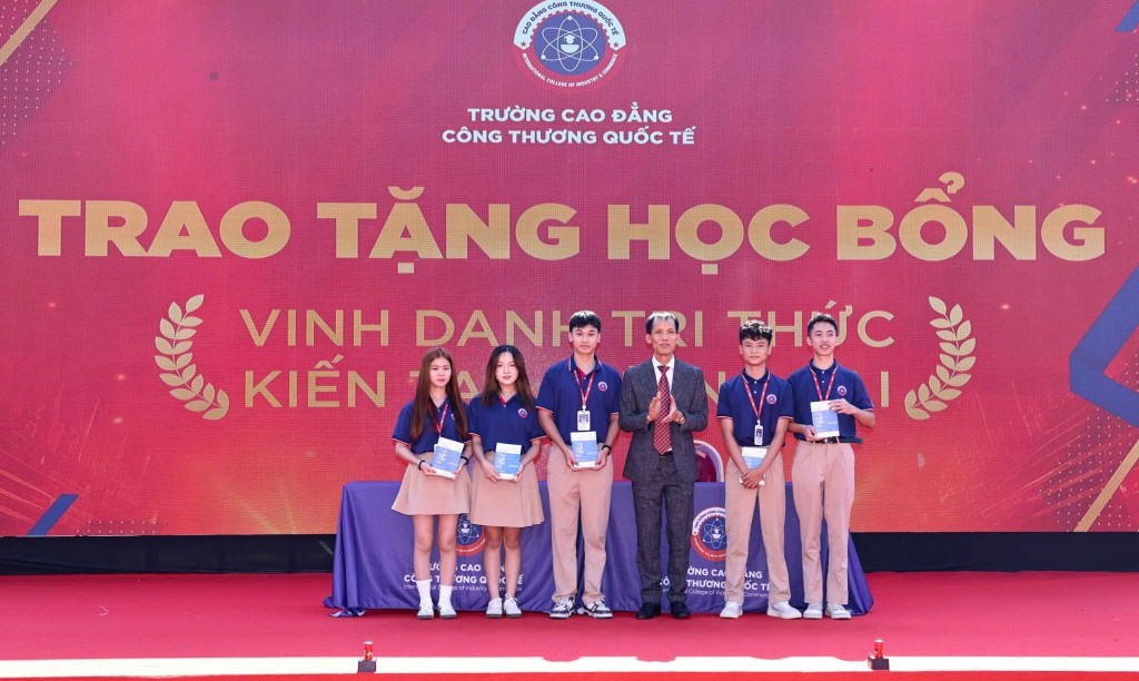 ICC khởi động năm học mới với tinh thần hội nhập, làm chủ nghề nghiệp
