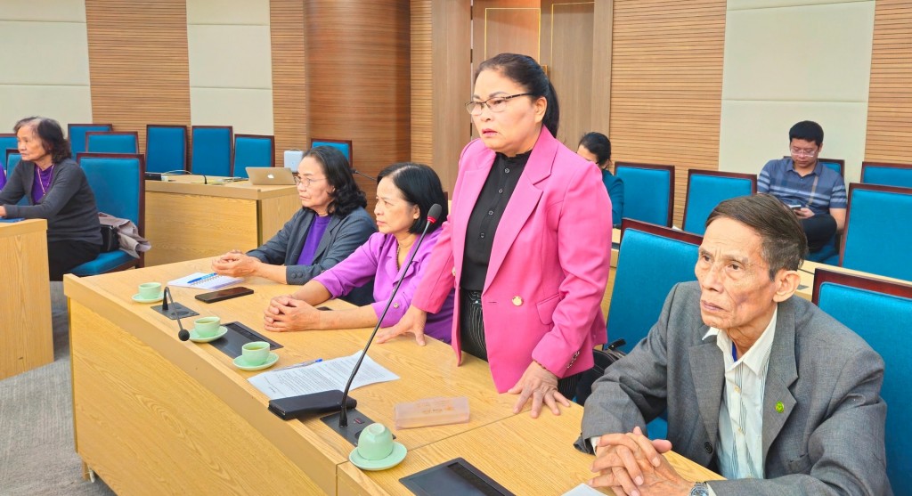 Cử tri Gia Lâm, Phù Đổng, Thuận An, Bát Tràng đề nghị siết chặt quản lý đất đai Cử tri Gia Lâm, Phù Đổng, Thuận An, Bát Tràng đề nghị siết chặt quản lý đất đai