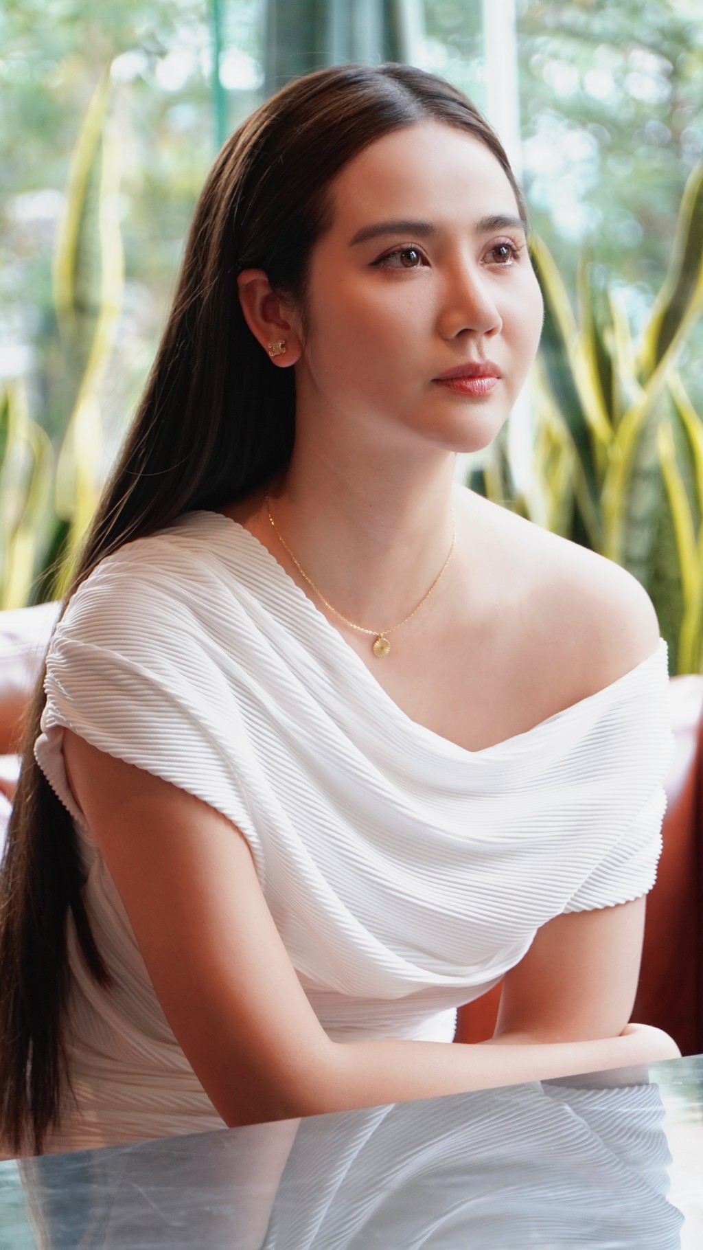 Bí quyết để Phan Minh Huyền đẹp từng centimet trên màn ảnh Bí quyết để Phan Minh Huyền đẹp từng centimet trên màn ảnh