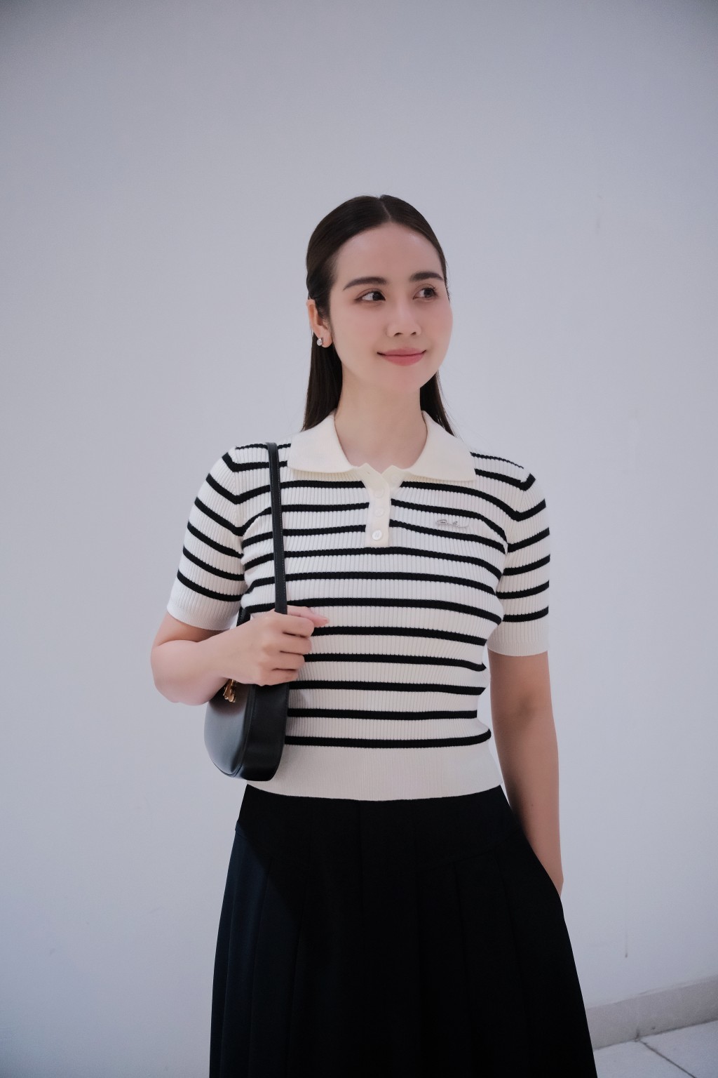 Bí quyết để Phan Minh Huyền đẹp từng centimet trên màn ảnh Bí quyết để Phan Minh Huyền đẹp từng centimet trên màn ảnh