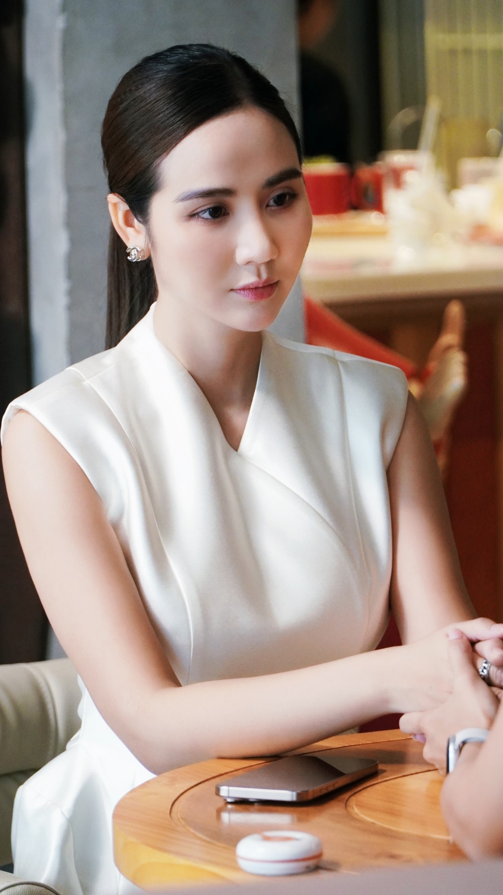 Bí quyết để Phan Minh Huyền đẹp từng centimet trên màn ảnh Bí quyết để Phan Minh Huyền đẹp từng centimet trên màn ảnh