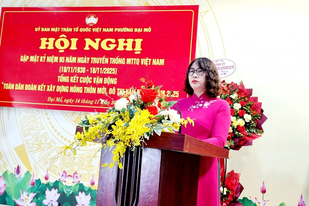 Bà Lê Thị Bích Hà - Ủy viên Ban Thường vụ Đảng ủy, Chủ tịch Ủy ban MTTQ Việt Nam phường đọc diễn văn tại hội nghị Bà Lê Thị Bích Hà - Ủy viên Ban Thường vụ Đảng ủy, Chủ tịch Ủy ban MTTQ Việt Nam phường đọc diễn văn tại hội nghị