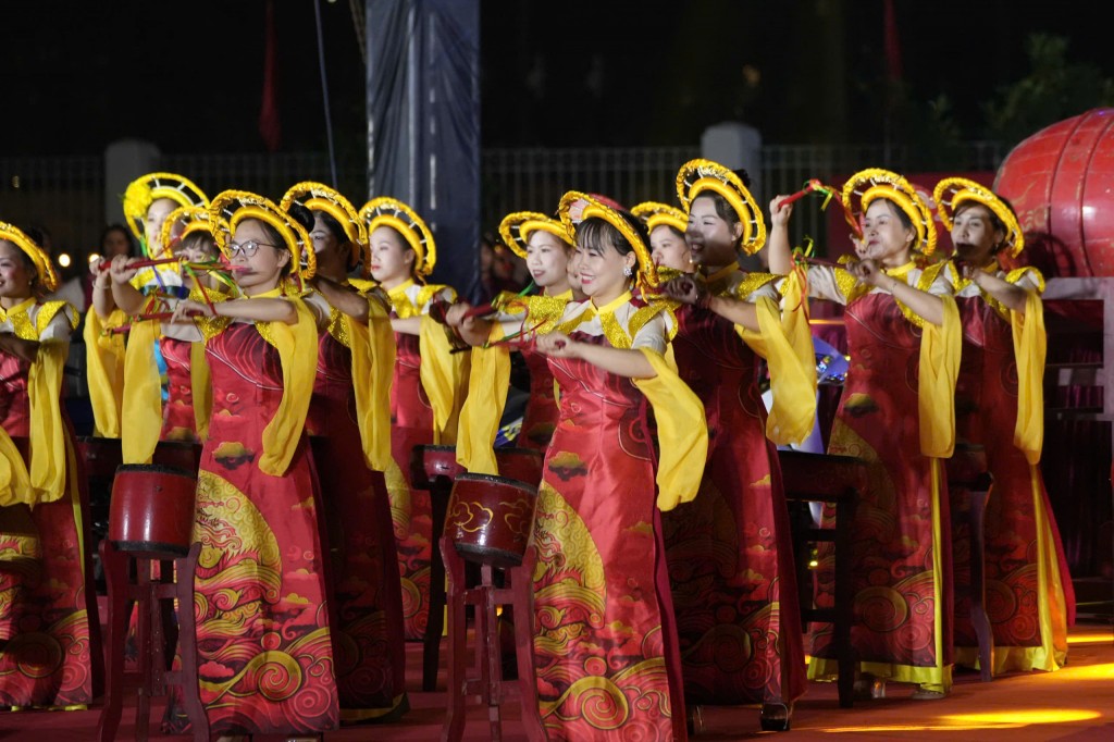 Tổng Bí thư Tô Lâm dự Ngày hội Đại đoàn kết phường Thượng Cát Tổng Bí thư Tô Lâm dự Ngày hội Đại đoàn kết phường Thượng Cát