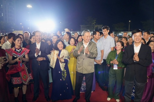 Đoàn kết rất gần gũi, đời thường, là hơi thở, nhịp sống hàng ngày