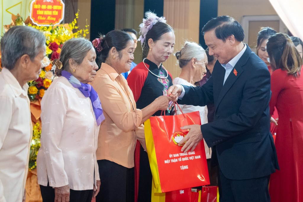 Lan tỏa tinh thần đại đoàn kết toàn dân tộc tại khu dân cư Đới Khê