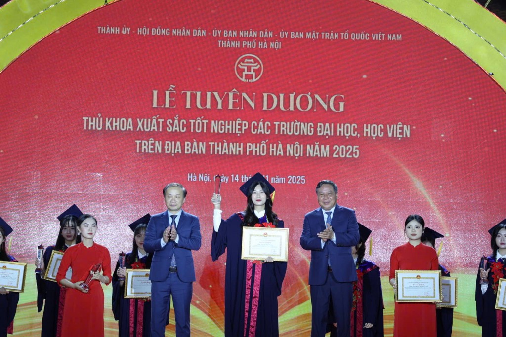 Hà Nội tôn vinh hiền tài, khẳng định tầm vóc trung tâm tri thức