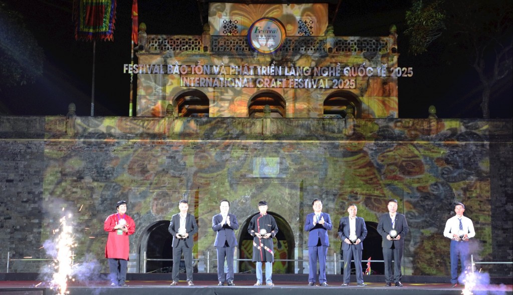 Đưa văn hóa trở thành nguồn lực nội sinh, động lực cho phát triển bền vững