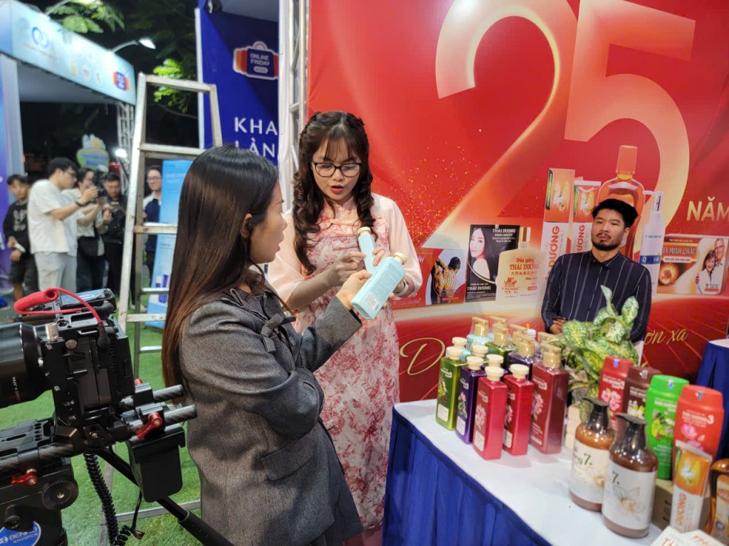 Lan tỏa thông điệp về tiêu dùng thông minh, trách nhiệm và bền vững