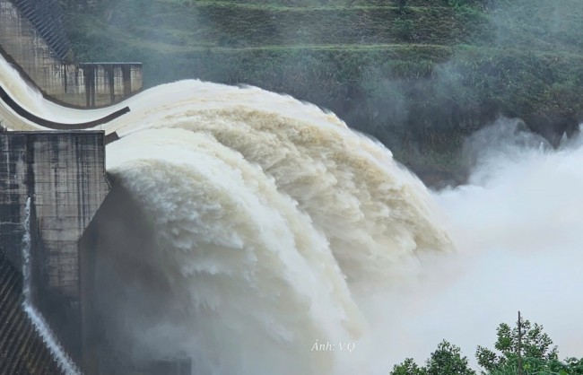 Đà Nẵng yêu cầu 4 hồ thủy điện hạ thấp mực nước đón lũ