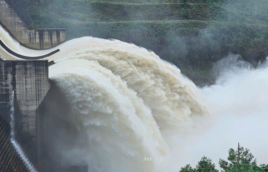 Đà Nẵng yêu cầu 4 hồ thủy điện hạ thấp mực nước đón lũ
