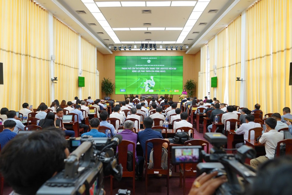 Hội thảo tạo không gian trao đổi chiến lược, tháo gỡ điểm nghẽn logistics cho Cần Thơ.