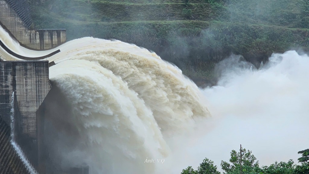Đà Nẵng yêu cầu các hồ thuỷ điện hạ dần mực nước đón lũ