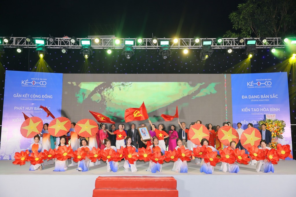 Ngày hội gắn kết cộng đồng bồi đắp sức mạnh đoàn kết dân tộc Ngày hội gắn kết cộng đồng bồi đắp sức mạnh đoàn kết dân tộc