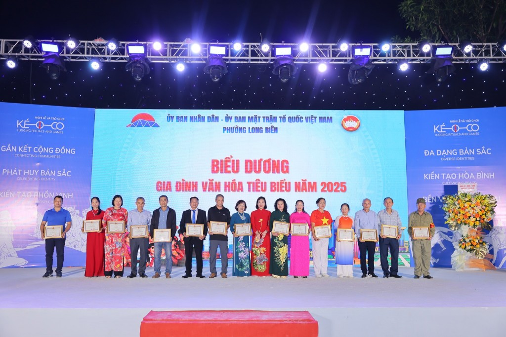 Ngày hội gắn kết cộng đồng bồi đắp sức mạnh đoàn kết dân tộc Ngày hội gắn kết cộng đồng bồi đắp sức mạnh đoàn kết dân tộc