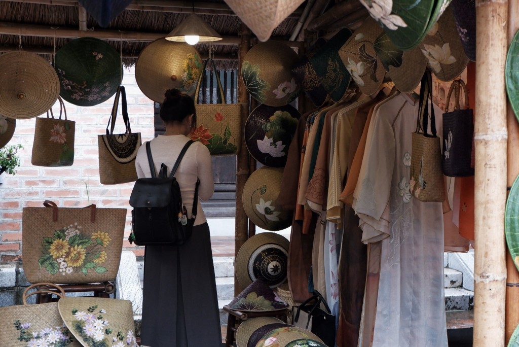 Giới trẻ hào hứng tìm hiểu về các làng nghề truyền thống