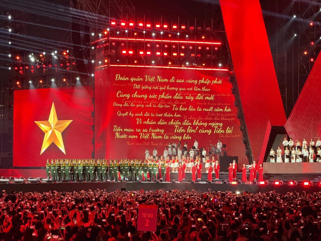 Các nghệ sỹ góp lời ca, tiếng hát và những tác phẩm văn học, nghệ thuật cổ vũ, kết nối tinh thần đại đoàn kết dân tộc