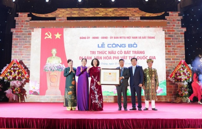 "Tri thức nấu cỗ Bát Tràng” được ghi danh vào danh mục Di sản văn hóa phi vật thể quốc gia