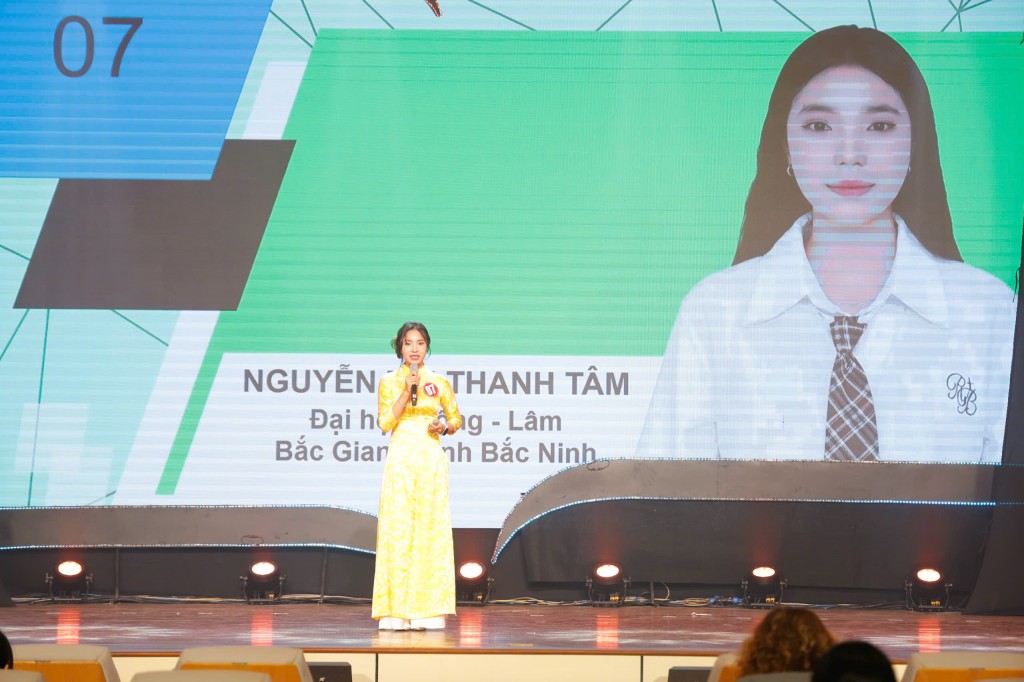 Ban Tổ chức cuộc thi đã xét chọn  25 thí sính xuất sắc nhất đến từ 15 tỉnh, thành phố tranh tài tại vòng chung kết (Ảnh Đ.Minh)