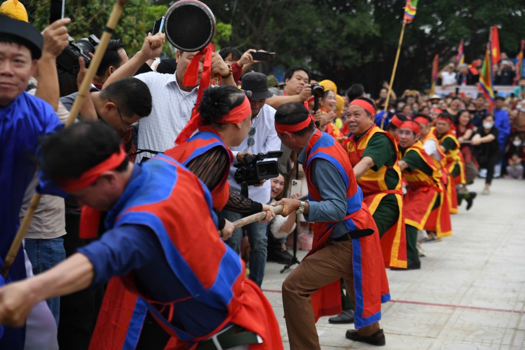 Viết tiếp câu chuyện kết nối văn hóa, gìn giữ di sản Viết tiếp câu chuyện kết nối văn hóa, gìn giữ di sản