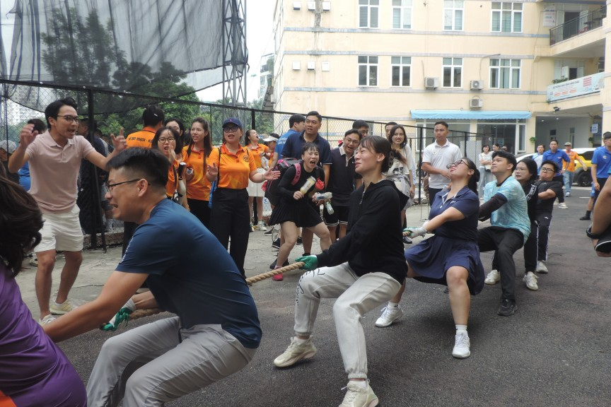 Sức trẻ bùng nổ tại hội khỏe thanh niên UBND thành phố Hà Nội Sức trẻ bùng nổ tại hội khỏe thanh niên UBND thành phố Hà Nội