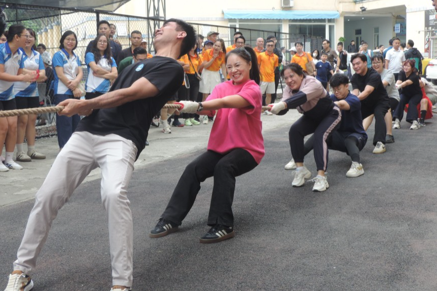 Sức trẻ bùng nổ tại hội khỏe thanh niên UBND thành phố Hà Nội Sức trẻ bùng nổ tại hội khỏe thanh niên UBND thành phố Hà Nội