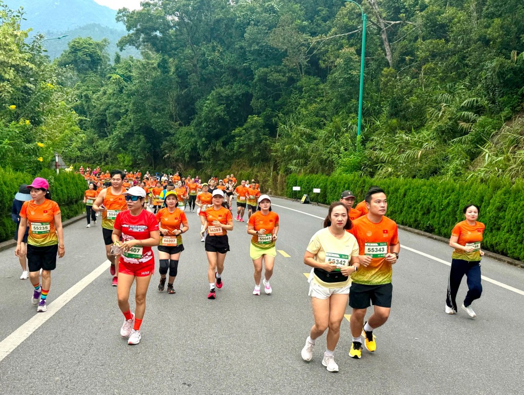 Yên Tử Heritage Marathon 2025 là giải chạy phong trào quy mô quốc tế lần thứ hai được tổ chức tại Yên Tử Yên Tử Heritage Marathon 2025 là giải chạy phong trào quy mô quốc tế lần thứ hai được tổ chức tại Yên Tử