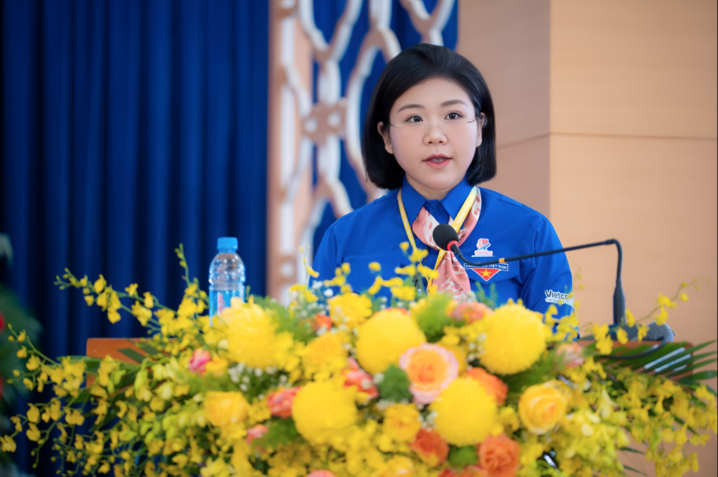 Đồng chí Bùi Thị Phương Trâm, Bí thư Đoàn TNCS Hồ Chí Minh phường Dĩ An: Đồng chí Bùi Thị Phương Trâm, Bí thư Đoàn TNCS Hồ Chí Minh phường Dĩ An: