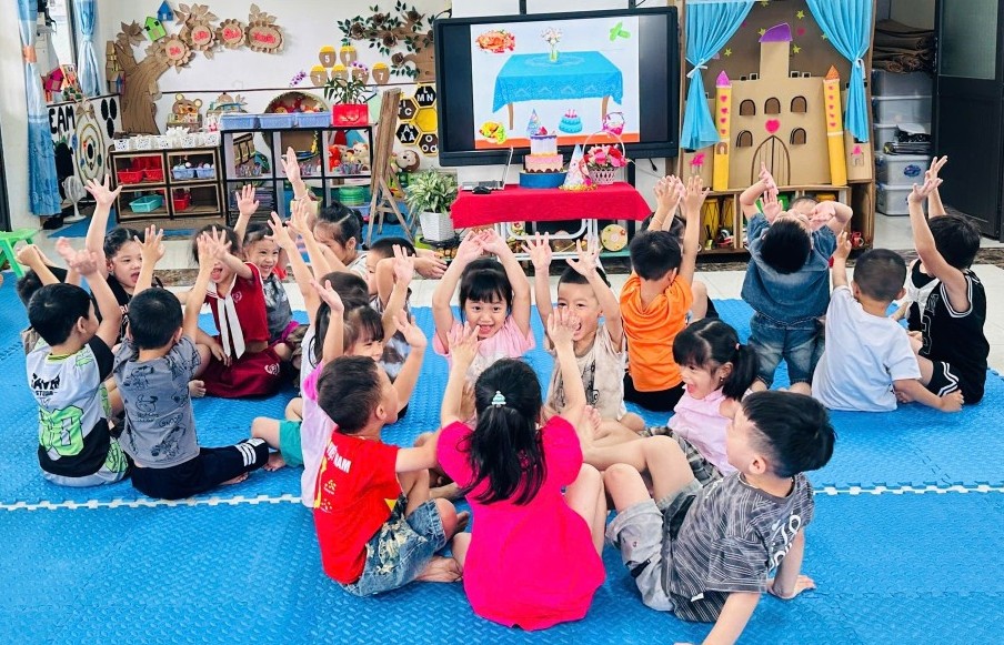 Quảng Ninh: Trẻ mầm non và tiểu học sẽ được uống sữa miễn phí