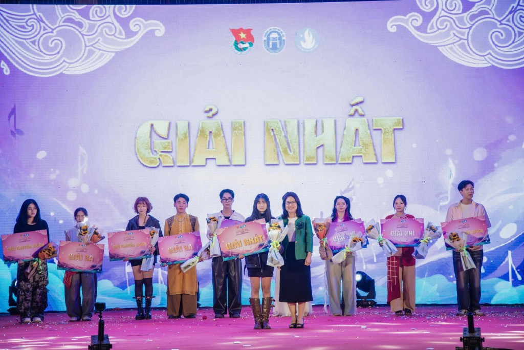 Nơi bộc lộ năng lực, kết nối tri thức và theo đuổi đam mê của sinh viên Nơi bộc lộ năng lực, kết nối tri thức và theo đuổi đam mê của sinh viên