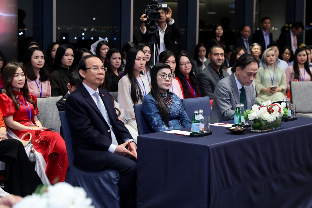 Các đại biểu tham dự buổi gặp mặt - Ảnh: VGP/Nhật Bắc Các đại biểu tham dự buổi gặp mặt - Ảnh: VGP/Nhật Bắc