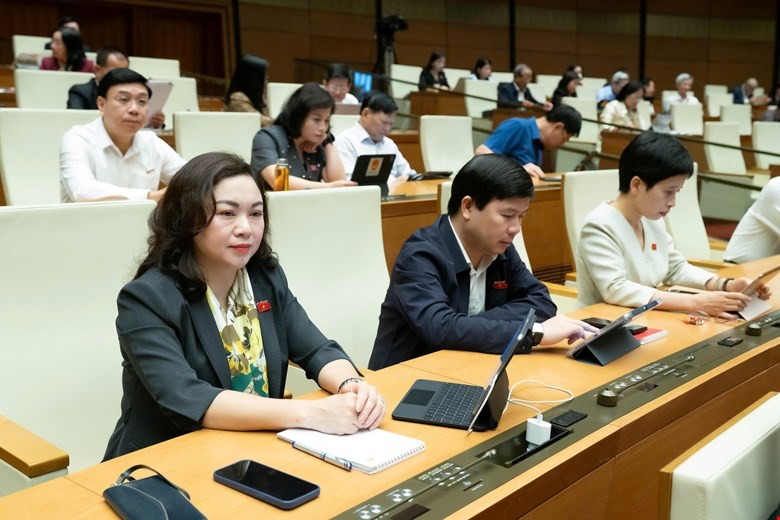 Đảm bảo chế độ thỏa đáng cho nhân viên y tế thôn bản