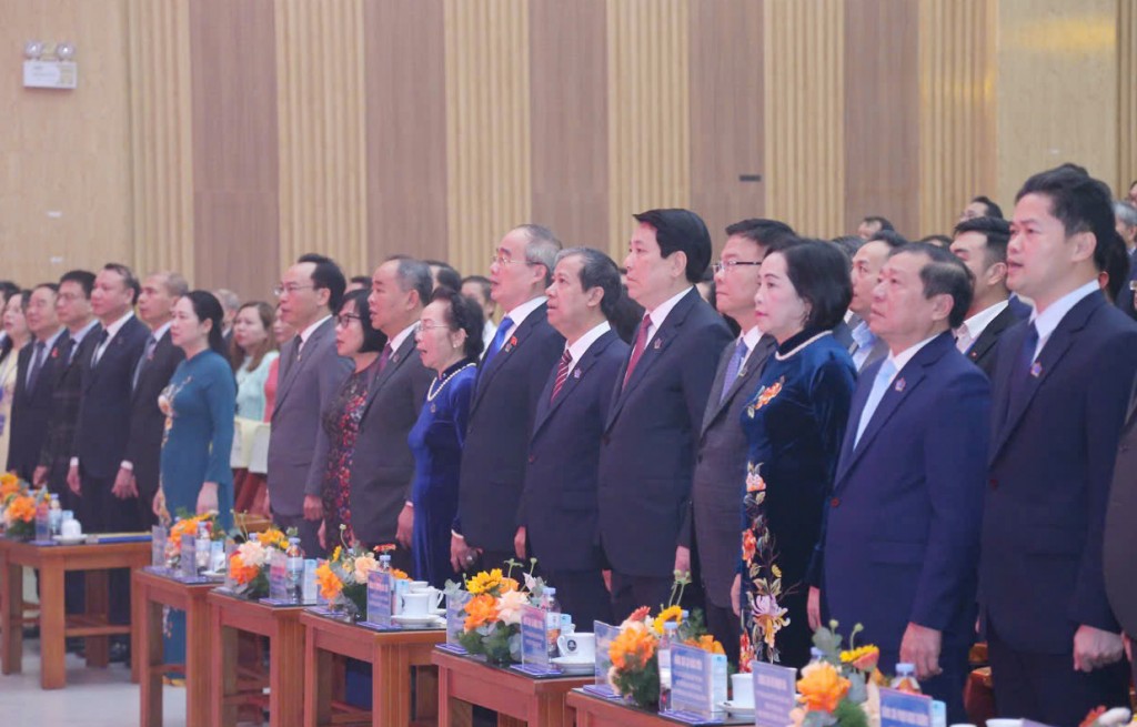 Các đại biểu tham dự lễ kỷ niệm Ngày Nhà giáo Việt Nam 20/11