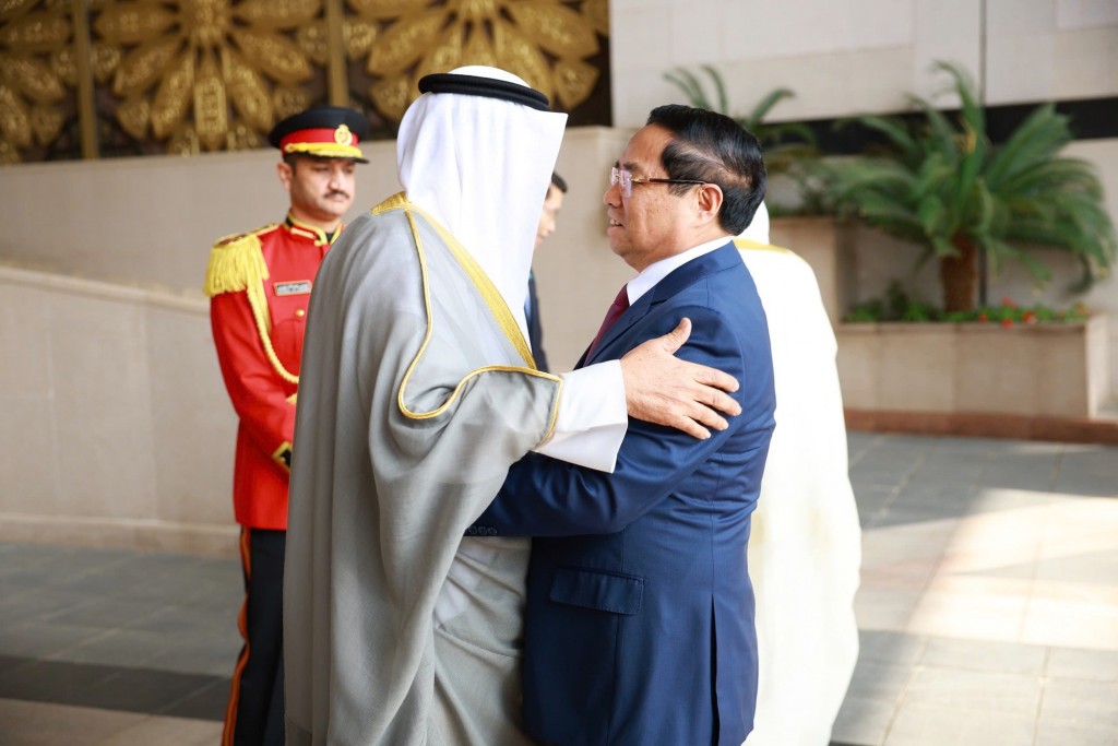 Thủ tướng Nhà nước Kuwait Sheikh Ahmad Abdullah Al-Ahmad Al Sabah chủ trì lễ đón Thủ tướng Chính phủ Phạm Minh Chính - Ảnh: TTXVN