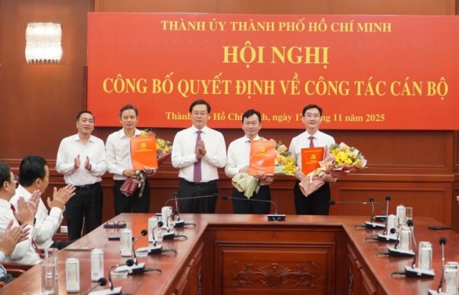 Thành ủy TP Hồ Chí Minh điều động nhiều cán bộ về phường, xã