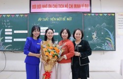 Những bông hoa ngát hương trong vườn hoa THCS Khương Thượng