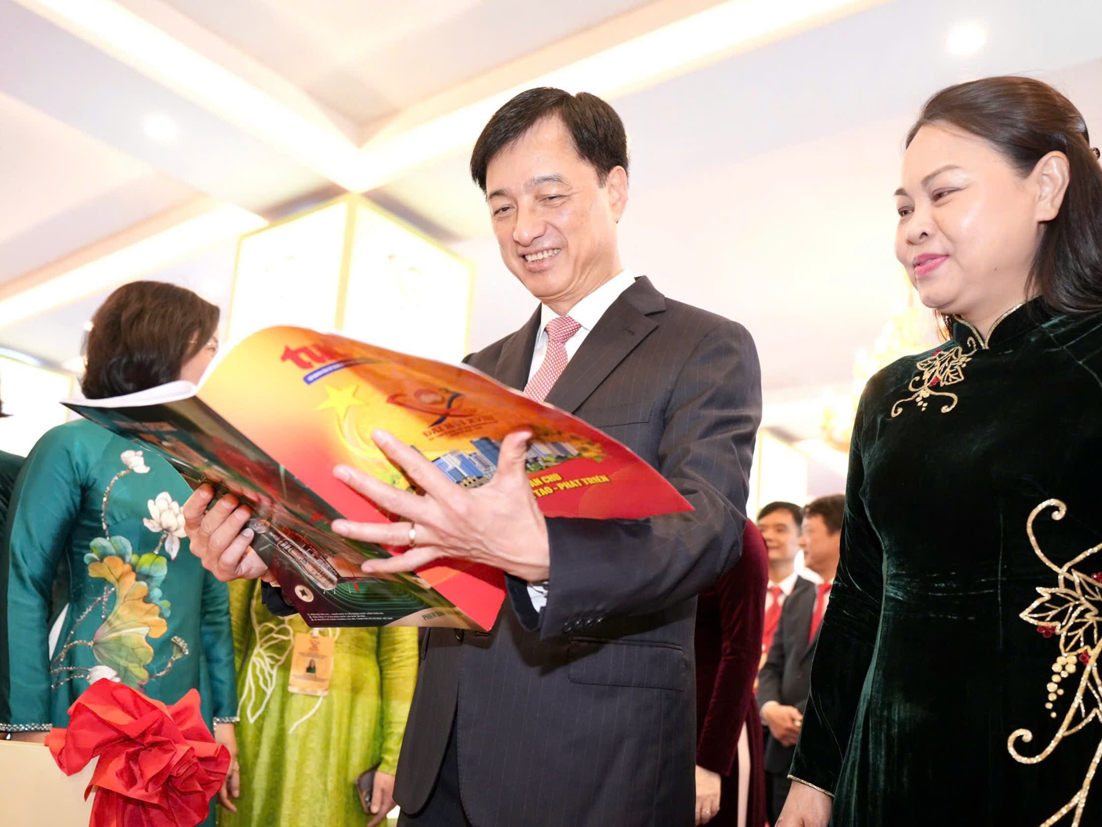 Xây dựng “nhịp cầu số” gắn kết Mặt trận với Nhân dân Thủ đô