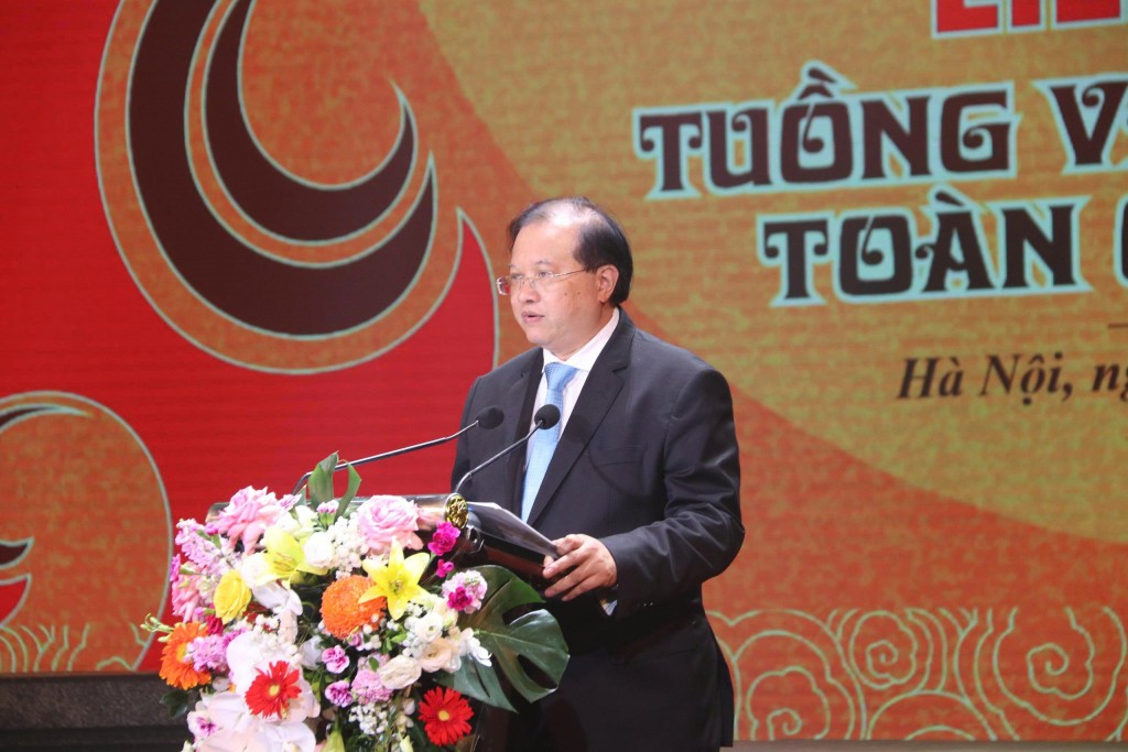 Thứ trưởng Bộ Văn hóa, Thể thao và Du lịch Tạ Quang Đông phát biểu khai mạc 