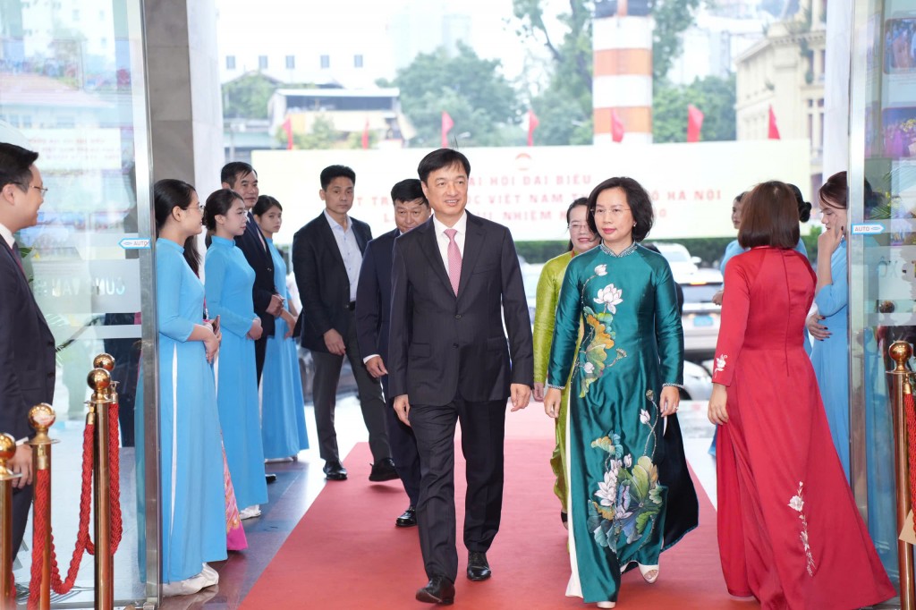 Phiên trọng thể Đại hội MTTQ TP Việt Nam Hà Nội khoá XVIII Phiên trọng thể Đại hội MTTQ TP Việt Nam Hà Nội khoá XVIII