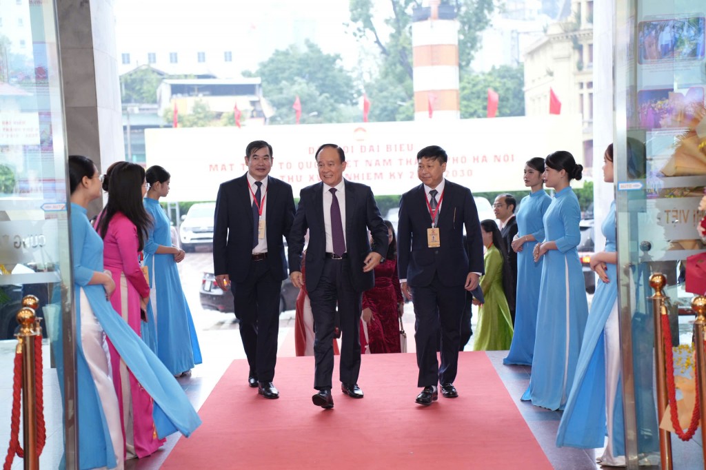 Phiên trọng thể Đại hội MTTQ TP Việt Nam Hà Nội khoá XVIII Phiên trọng thể Đại hội MTTQ TP Việt Nam Hà Nội khoá XVIII