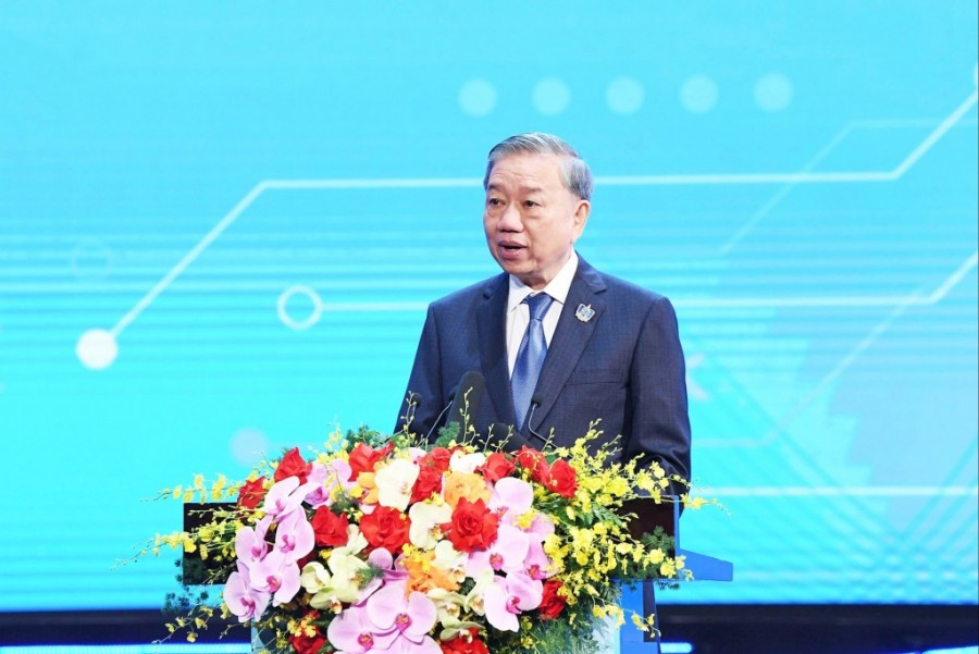 Tổng Bí thư phát biểu tại lễ khai giảng năm học mới 2025 - 2026 Tổng Bí thư phát biểu tại lễ khai giảng năm học mới 2025 - 2026