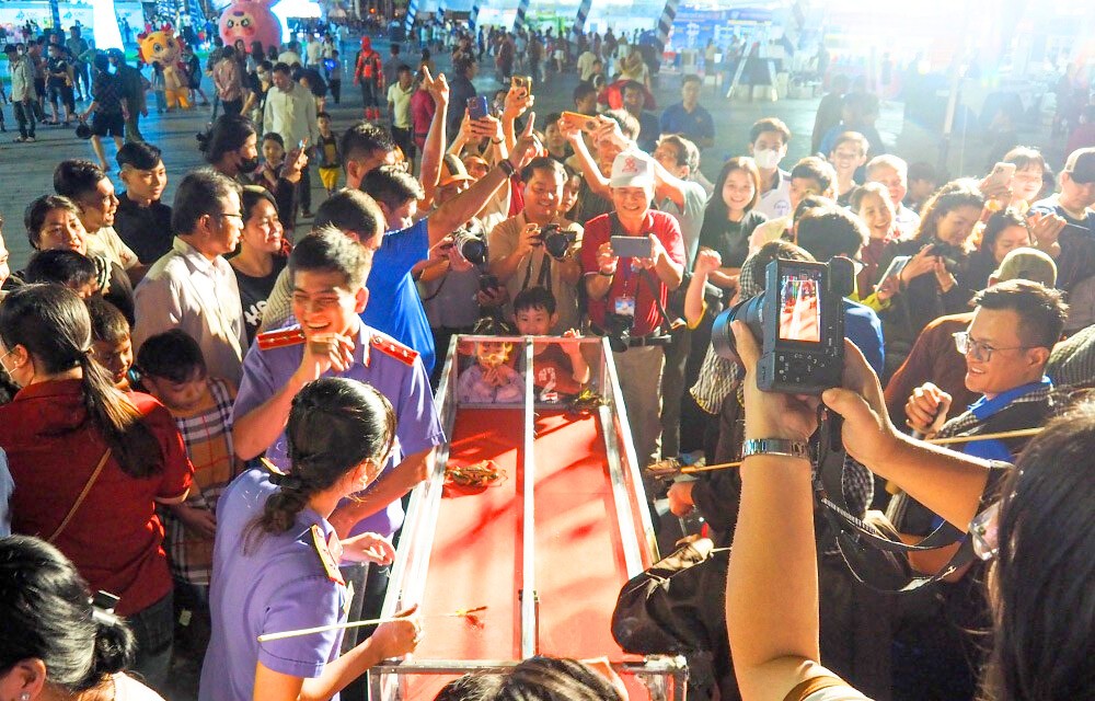 Cuộc thi quy tụ 32 đội tham gia, gồm đoàn viên, thanh niên, các tổ chức, hợp tác xã và người dân địa phương.