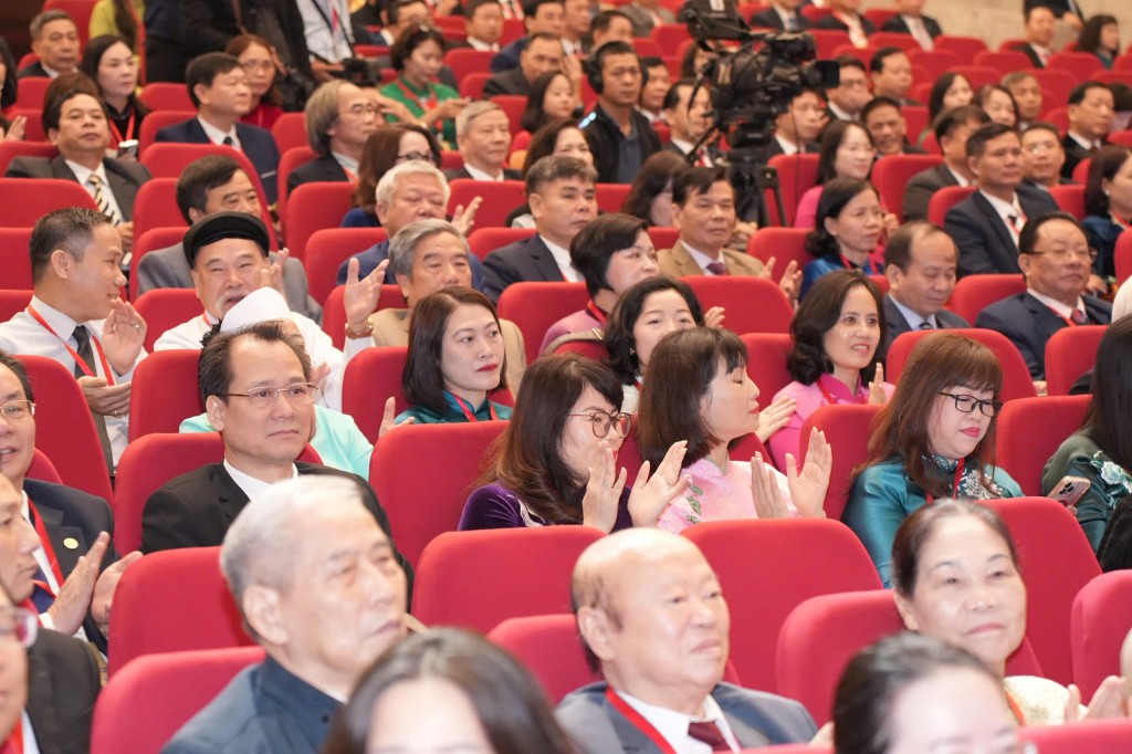 Đại biểu tham dự Đại hội Đại biểu tham dự Đại hội